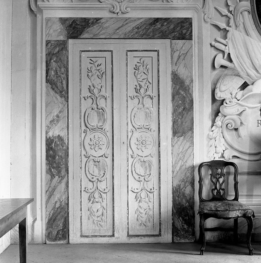 porta, serie di Perfetti, Lambardi Mattia (sec. XVIII)