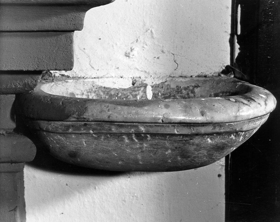 acquasantiera - bottega toscana (sec. XVIII)