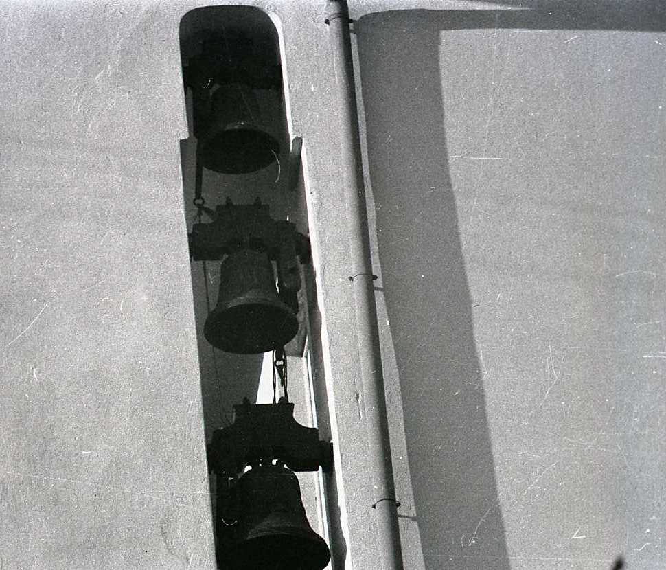 campana da chiesa - bottega italiana (sec. XX)