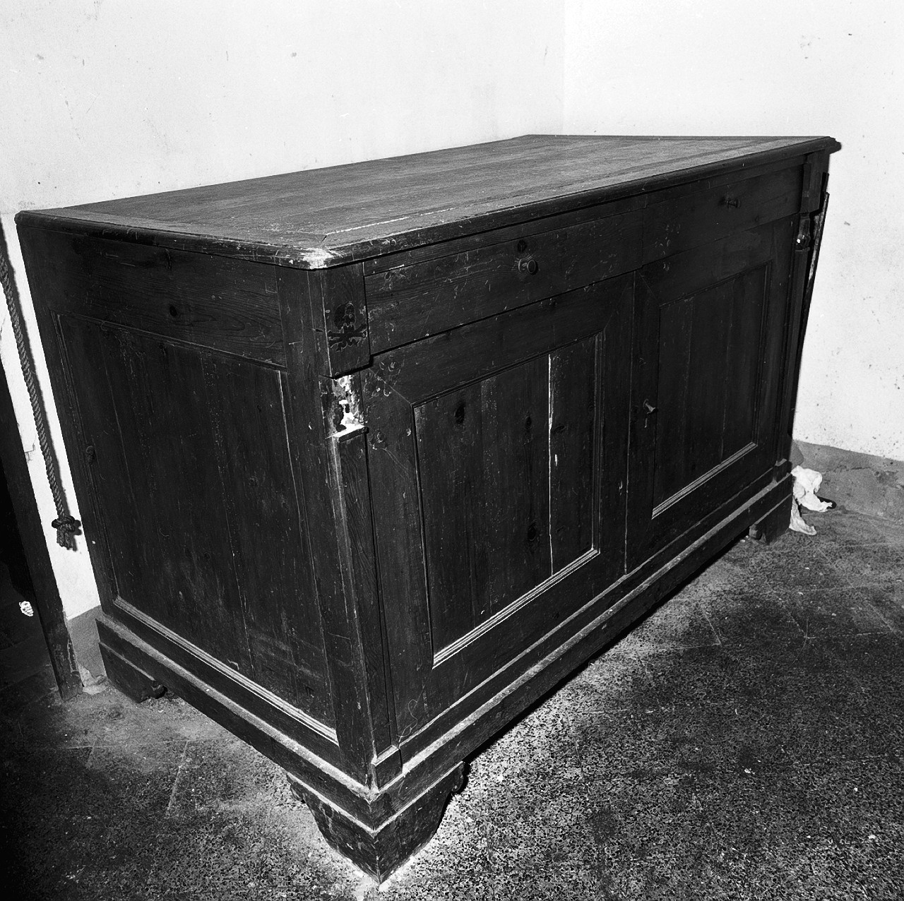 mobile da sacrestia, opera isolata - bottega toscana (sec. XIX)