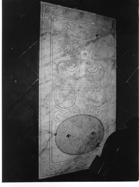 lapide, opera isolata - bottega toscana (sec. XVII)