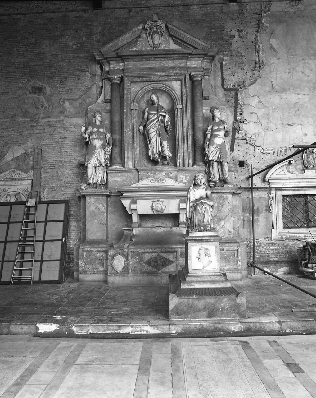 Giovanni Boncompagni (monumento funebre) di Ammannati Bartolomeo (attribuito) (seconda metà sec. XVI)