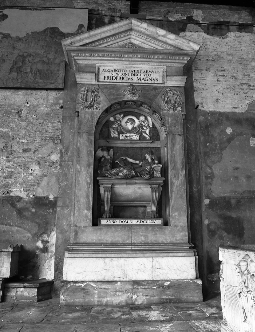 Francesco Algarotti (monumento) di Tesi Mauro (attribuito), Bianconi Carlo (attribuito), Giovanni Antonio Cibei (attribuito) (seconda metà sec. XVIII)