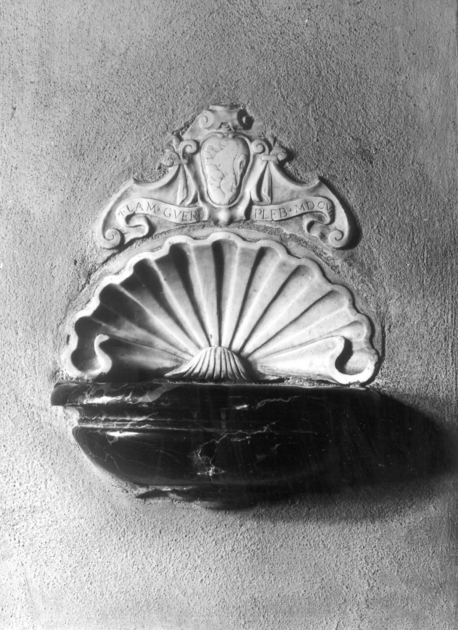 acquasantiera, coppia - bottega toscana (sec. XVII)