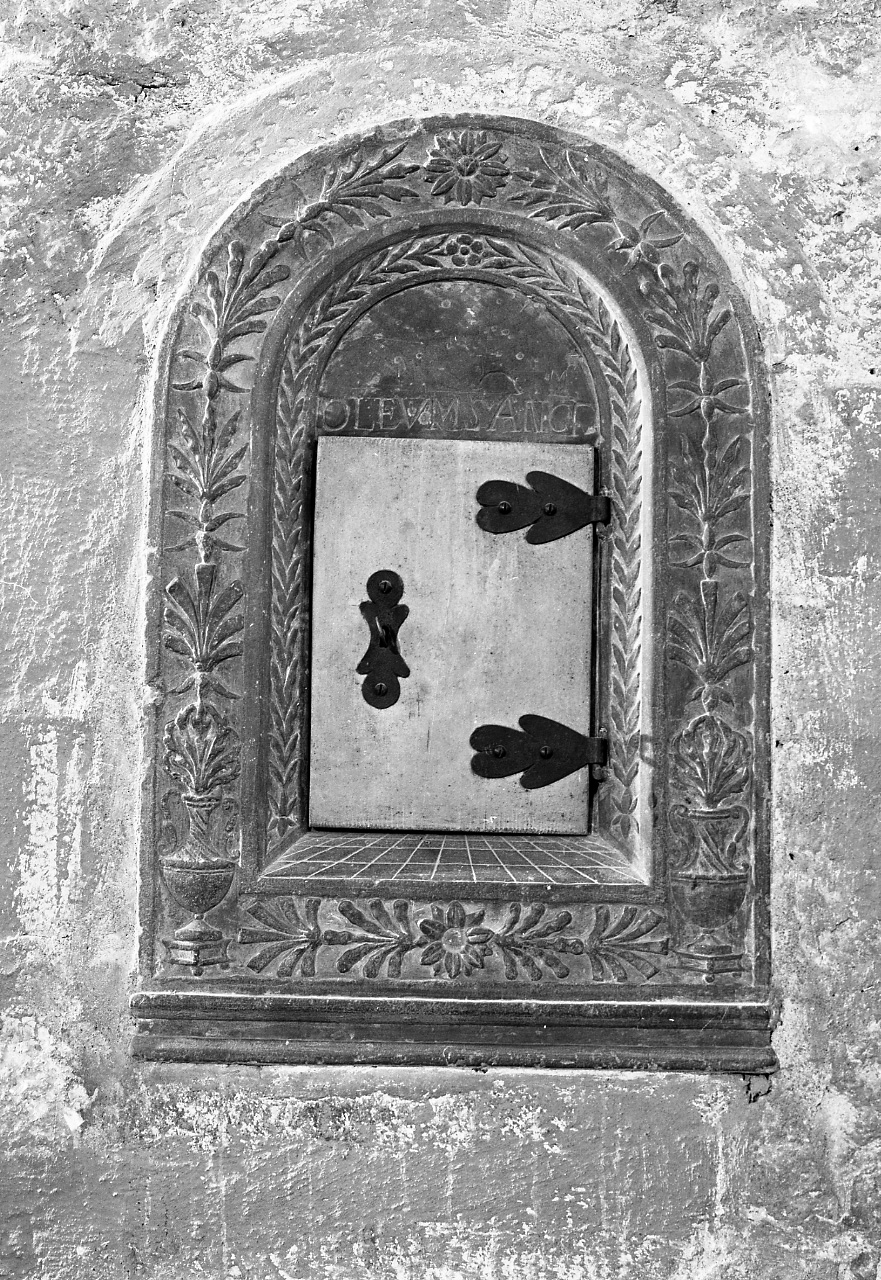 tabernacolo murale - ambito toscano (sec. XV)