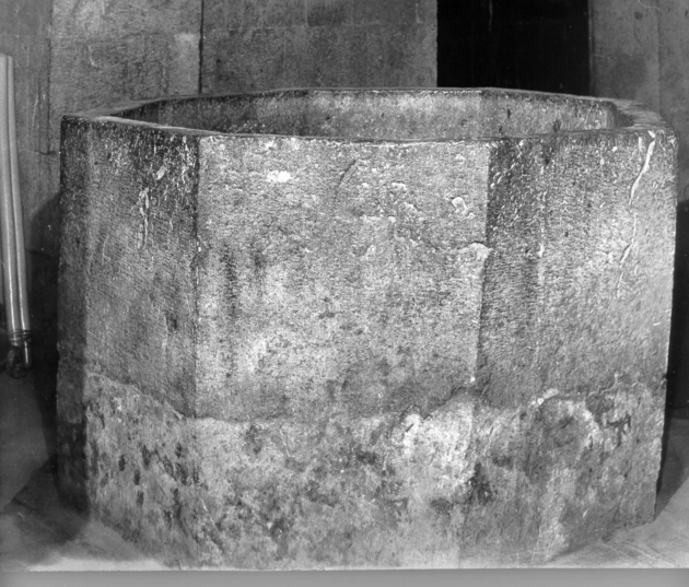 fonte battesimale - ambito italiano (sec. XII)