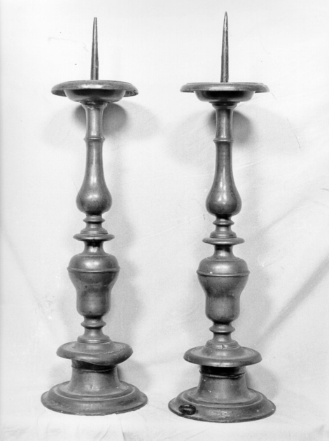 candeliere, serie - manifattura italiana (fine/inizio secc. XVII/ XVIII)