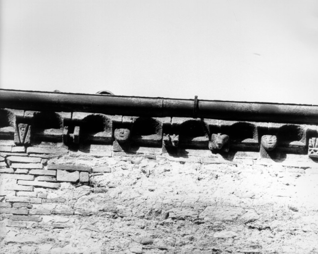 archetto pensile, serie - ambito italiano (secc. XII/ XIII)