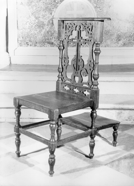 sedia con inginocchiatoio - bottega toscana (fine/inizio secc. XVIII/ XIX)