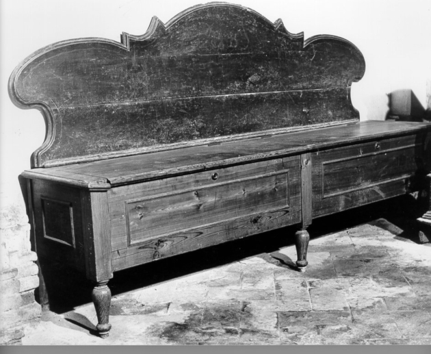 cassapanca, serie - ambito toscano (fine/inizio secc. XVIII/ XIX)