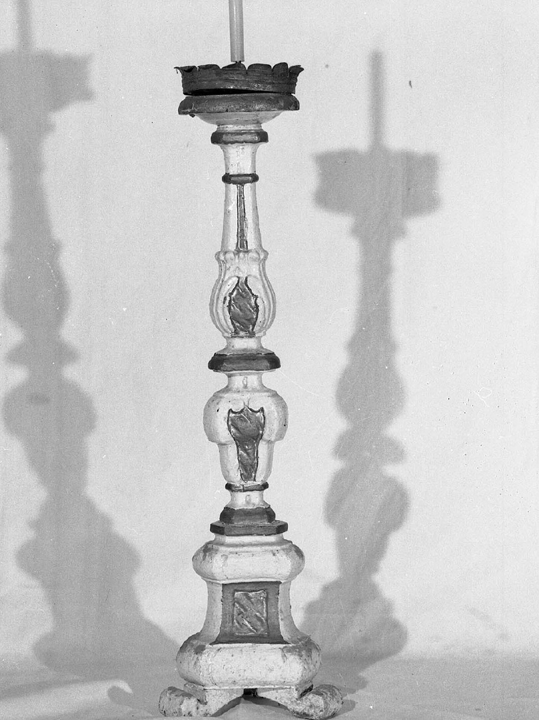 candeliere d'altare, coppia - bottega toscana (sec. XVIII)