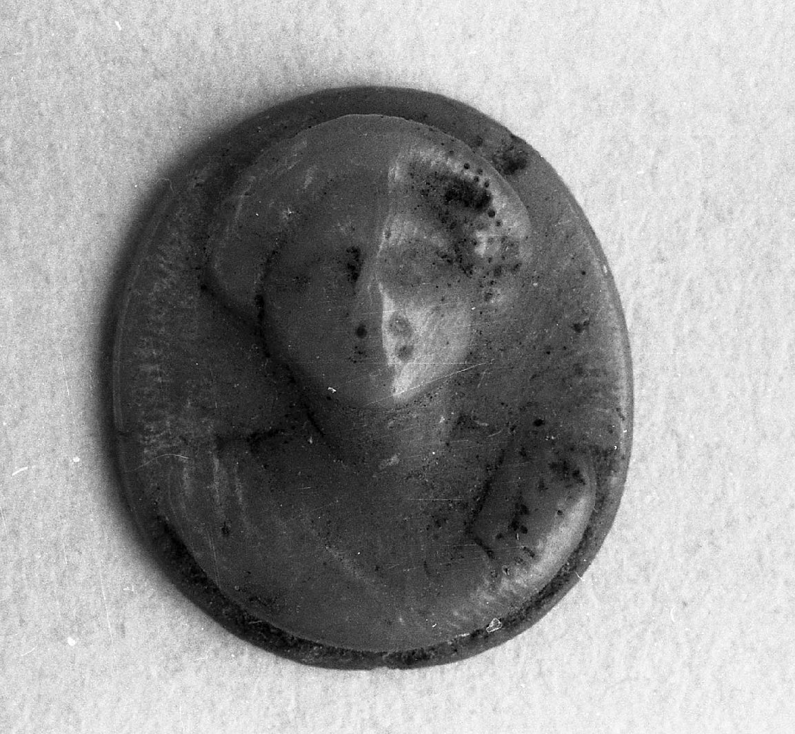 busto femminile (cammeo, opera isolata) - bottega italiana (sec. XVI)