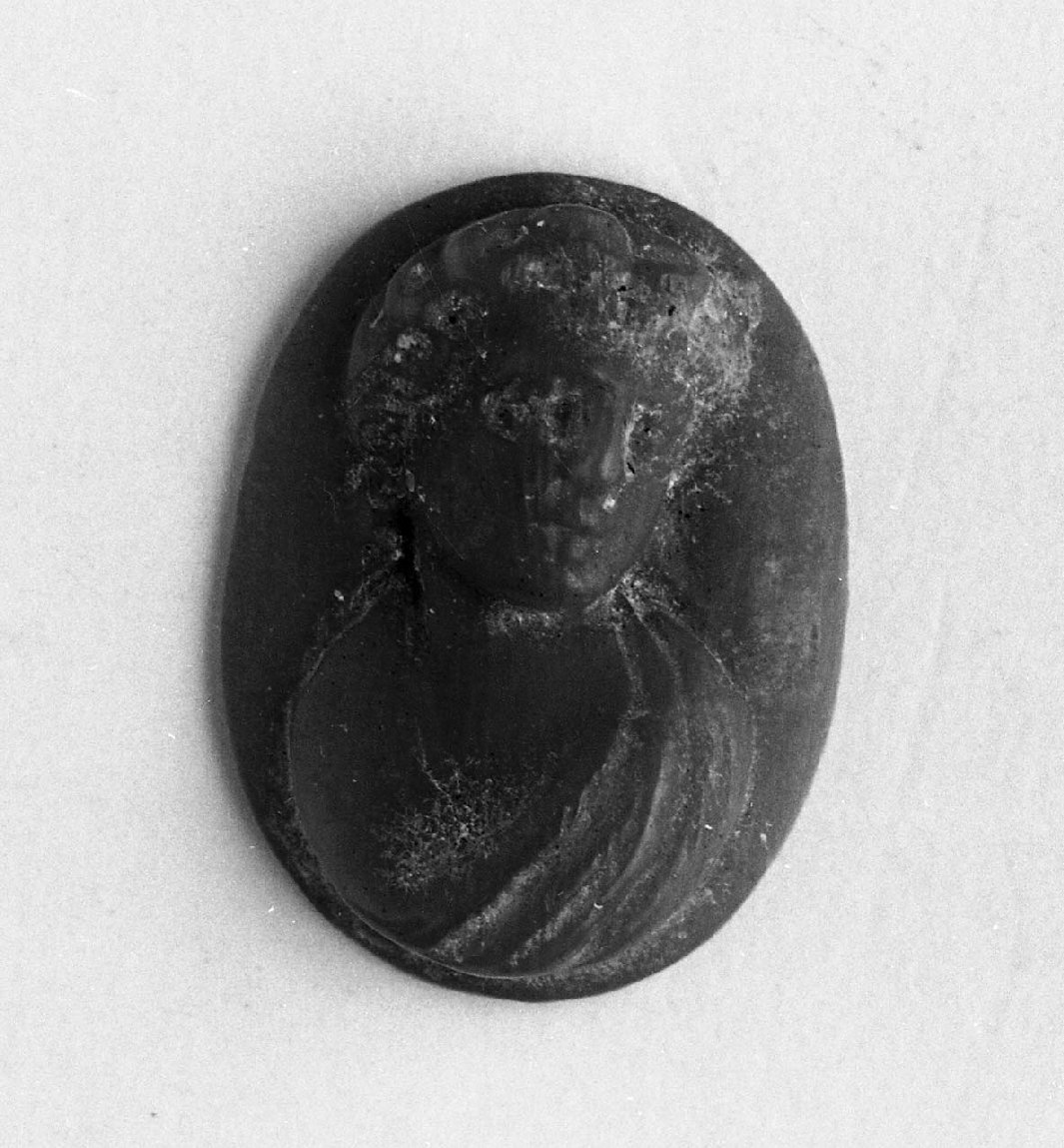 busto di giovane (cammeo, opera isolata) - bottega italiana (sec. XVIII)