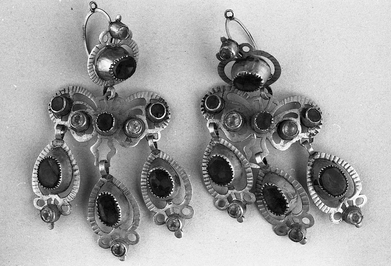 orecchino - a pendente, paio - bottega italiana (sec. XIX)