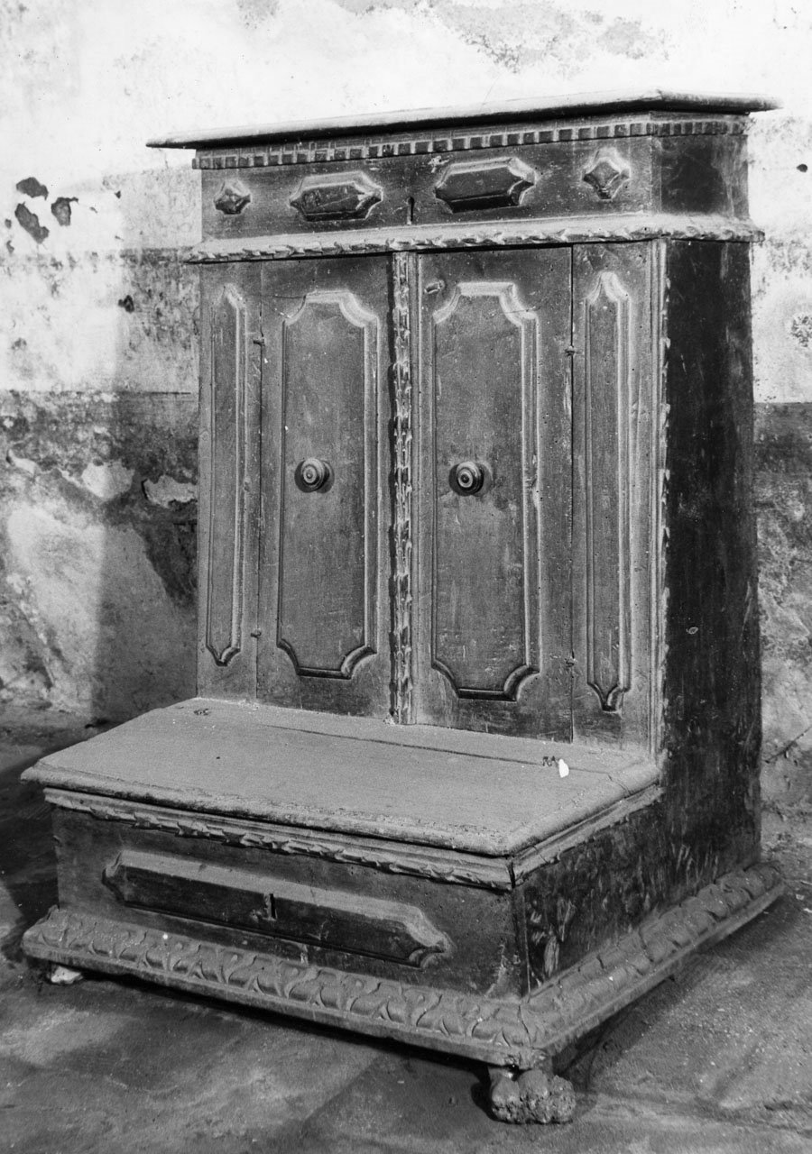 inginocchiatoio - a stipetto, opera isolata - bottega toscana (sec. XIX)