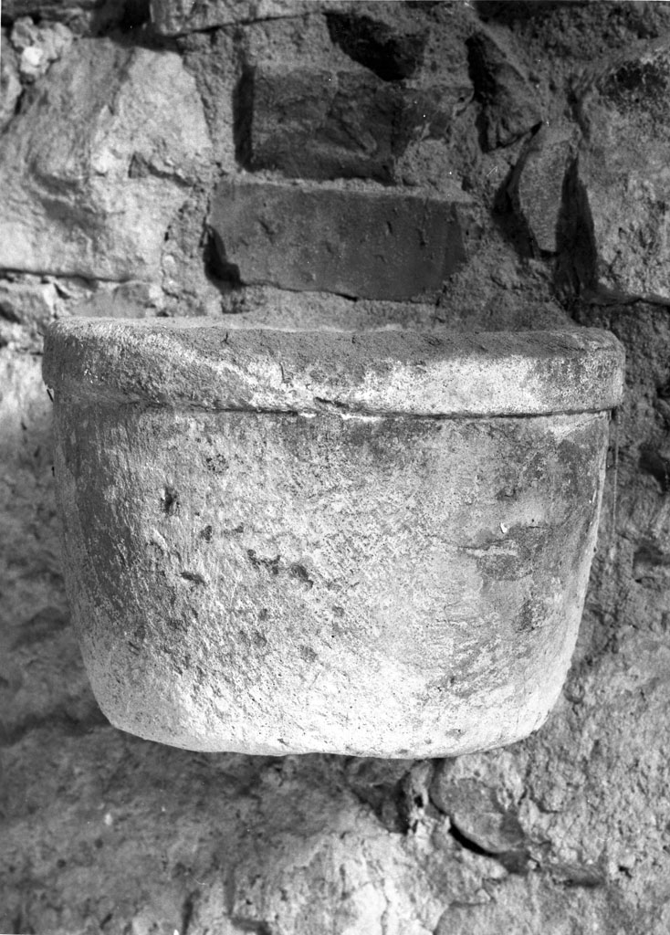 acquasantiera da parete - bottega toscana (seconda metà sec. XVII)