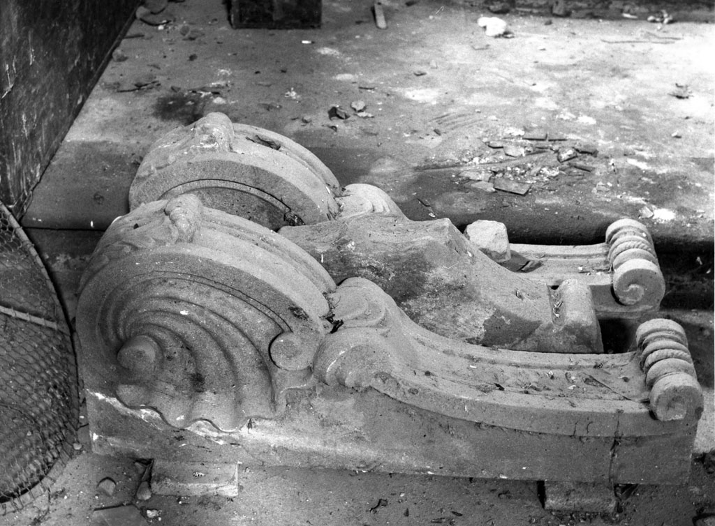 sostegno, coppia - bottega toscana (sec. XVIII)