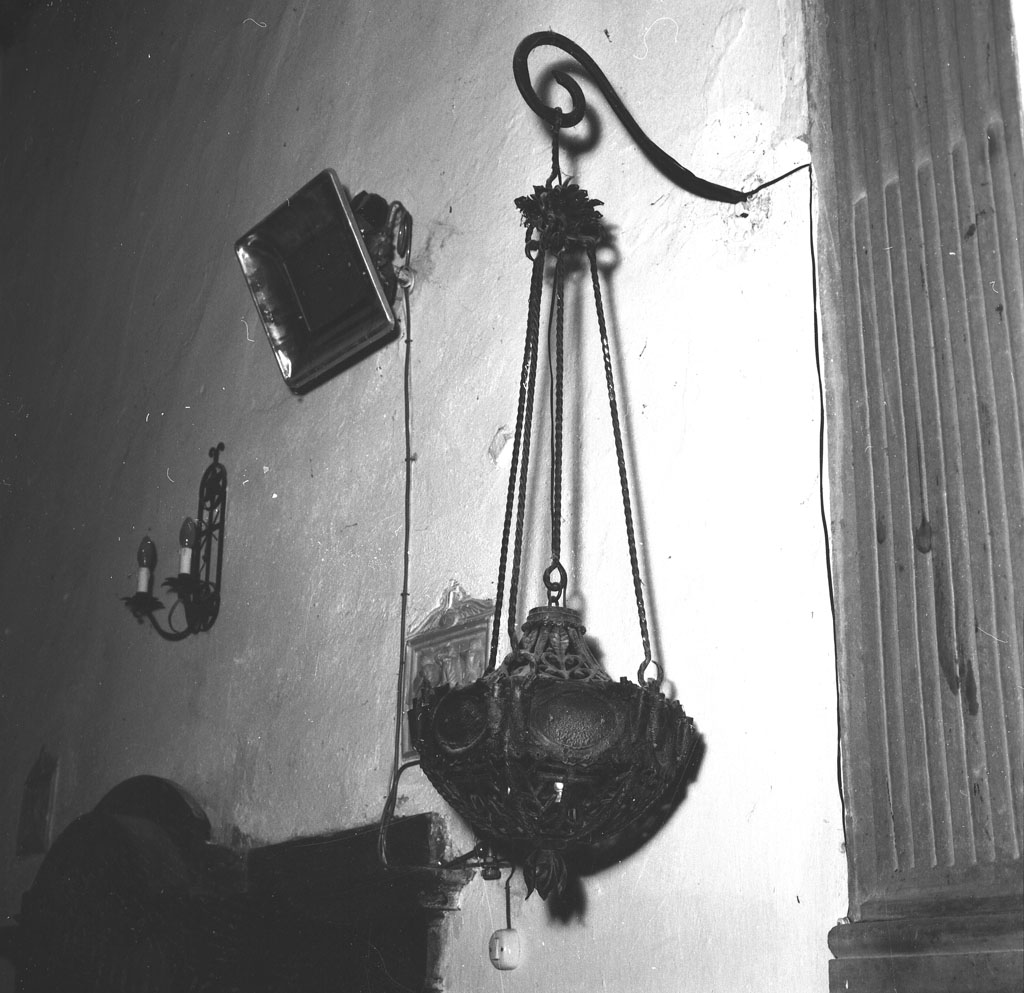 lampada pensile a vaso - bottega toscana (seconda metà sec. XIX)