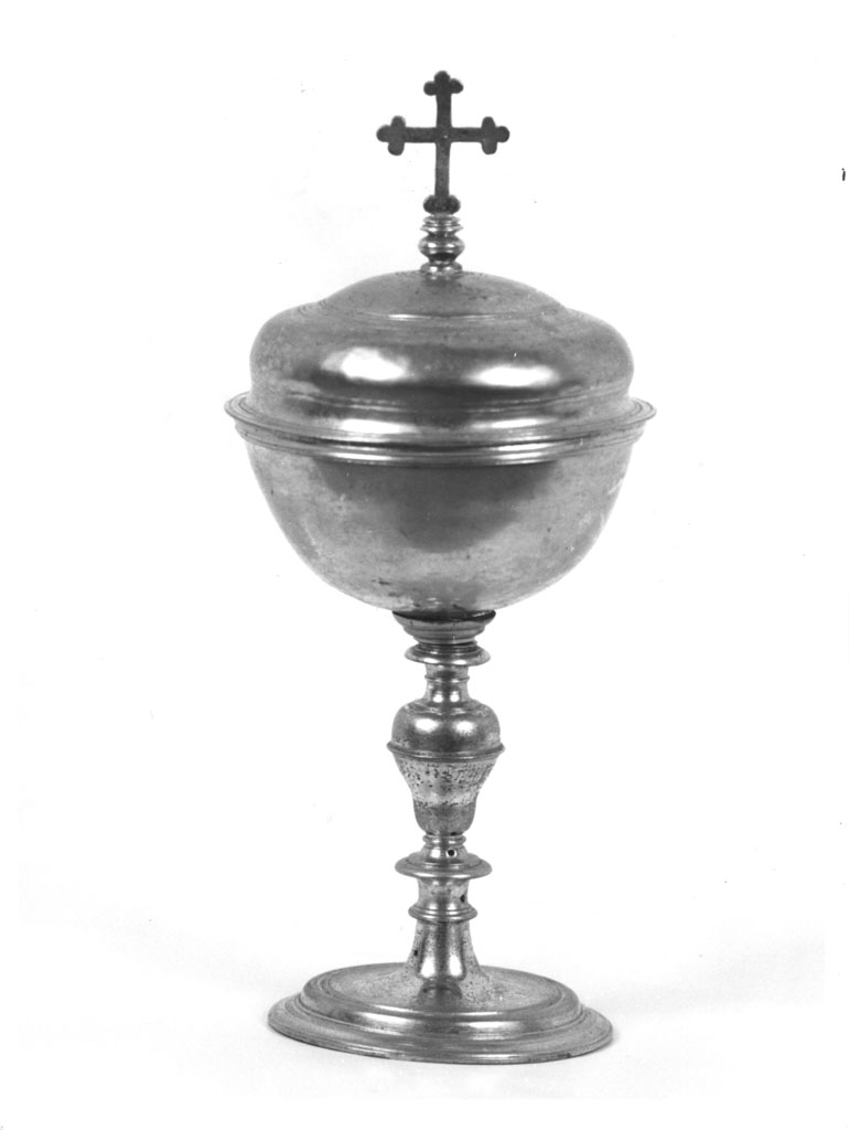 pisside - bottega toscana (prima metà sec. XVIII)