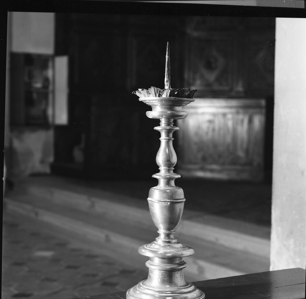 candeliere, serie - bottega italiana (sec. XVII)