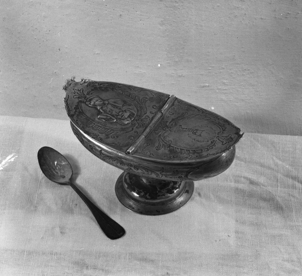 navicella portaincenso - a doppia valva - bottega italiana (sec. XVIII)