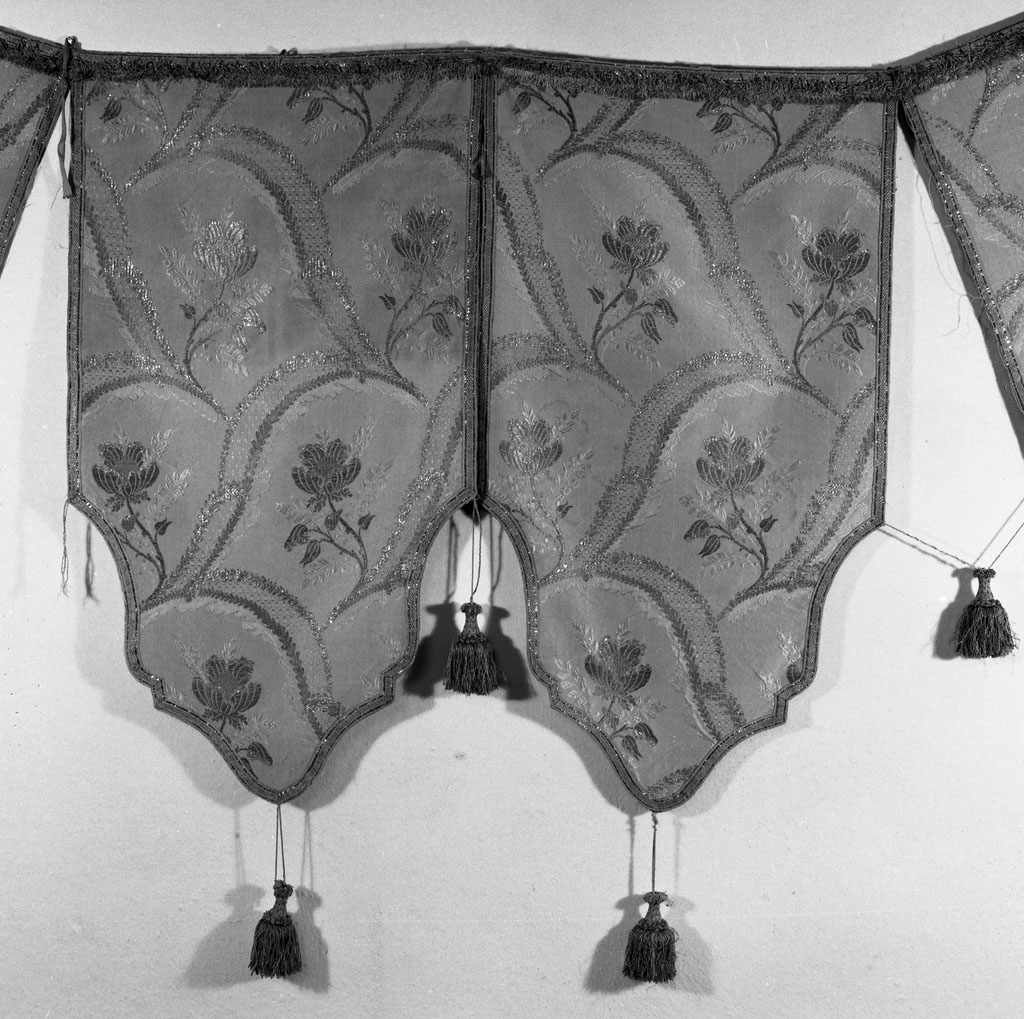 cortina del baldacchino processionale, serie - manifattura italiana (sec. XVIII)