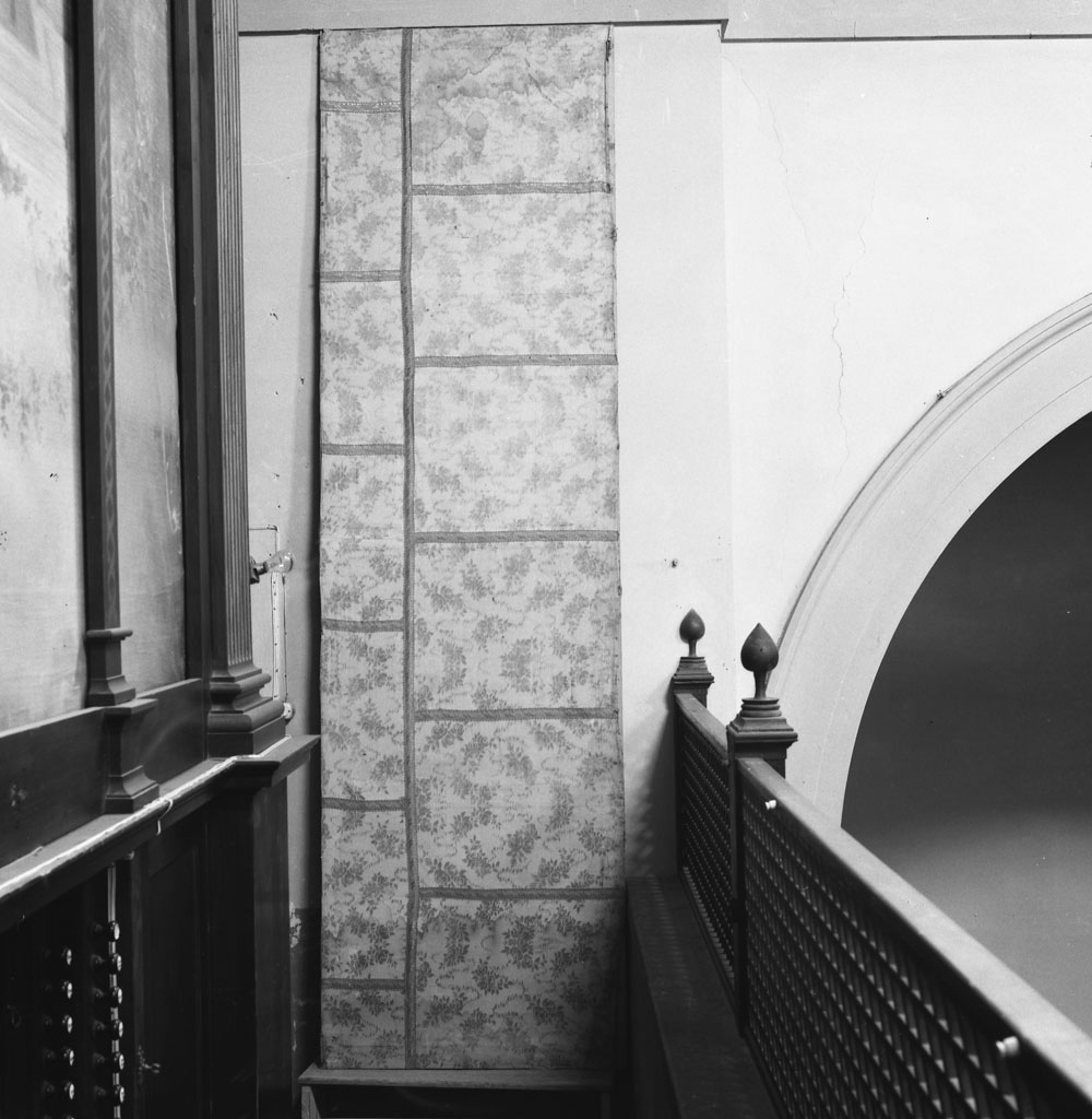 paliotto - manifattura italiana (prima metà sec. XVIII)