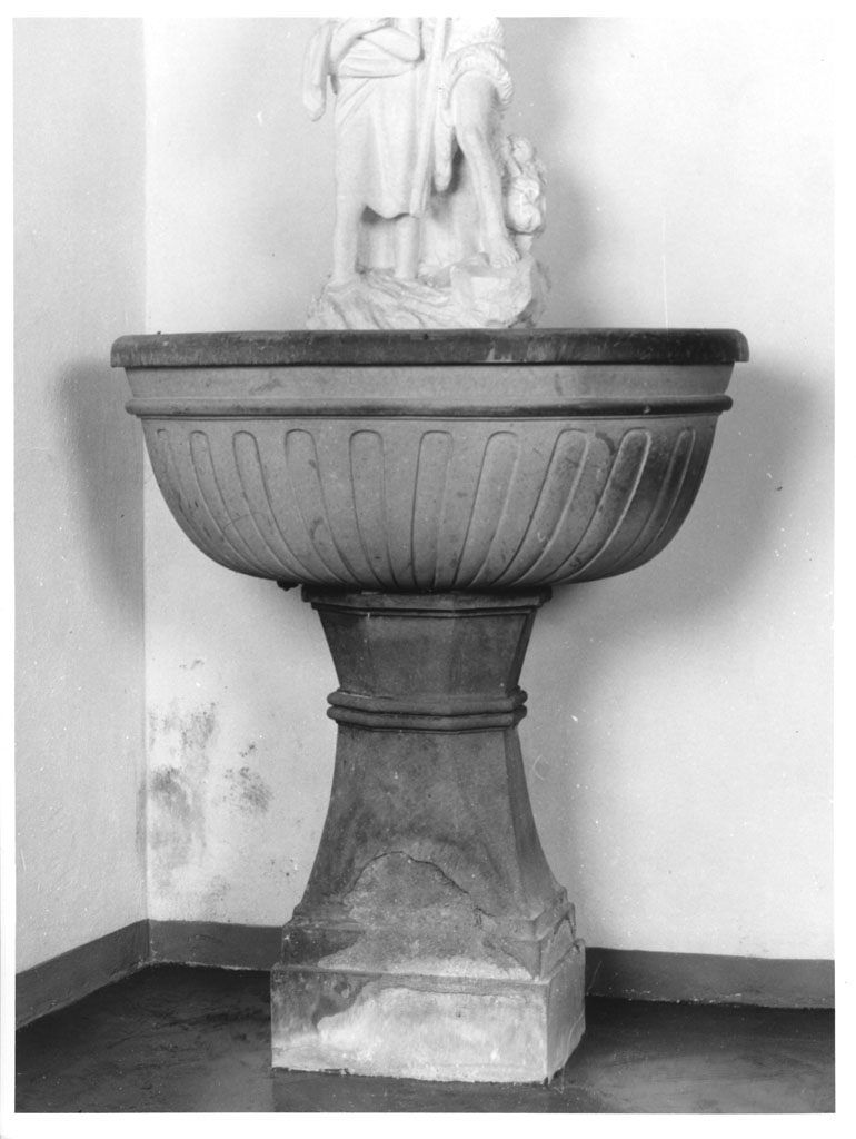 acquasantiera - a fusto - bottega toscana (secc. XIX/ XX)