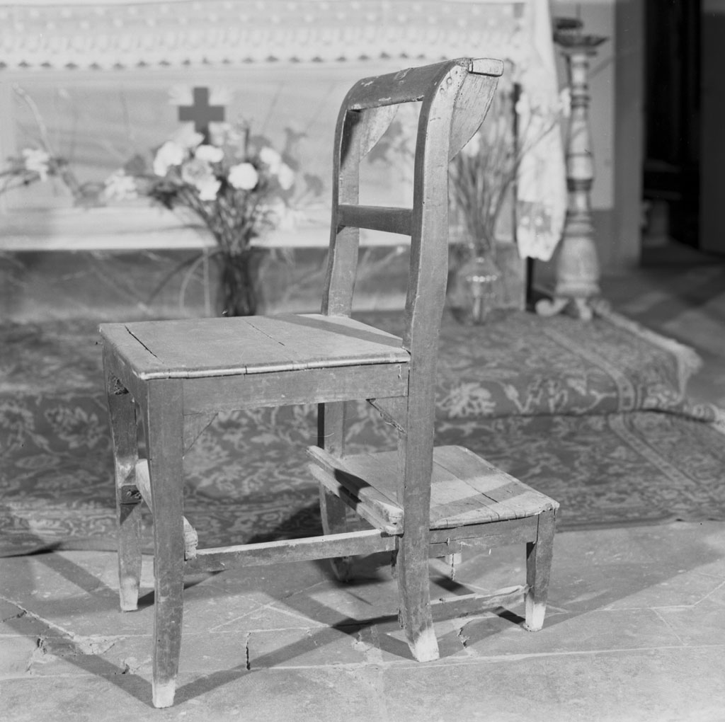 sedia con inginocchiatoio - bottega toscana (prima metà sec. XIX)