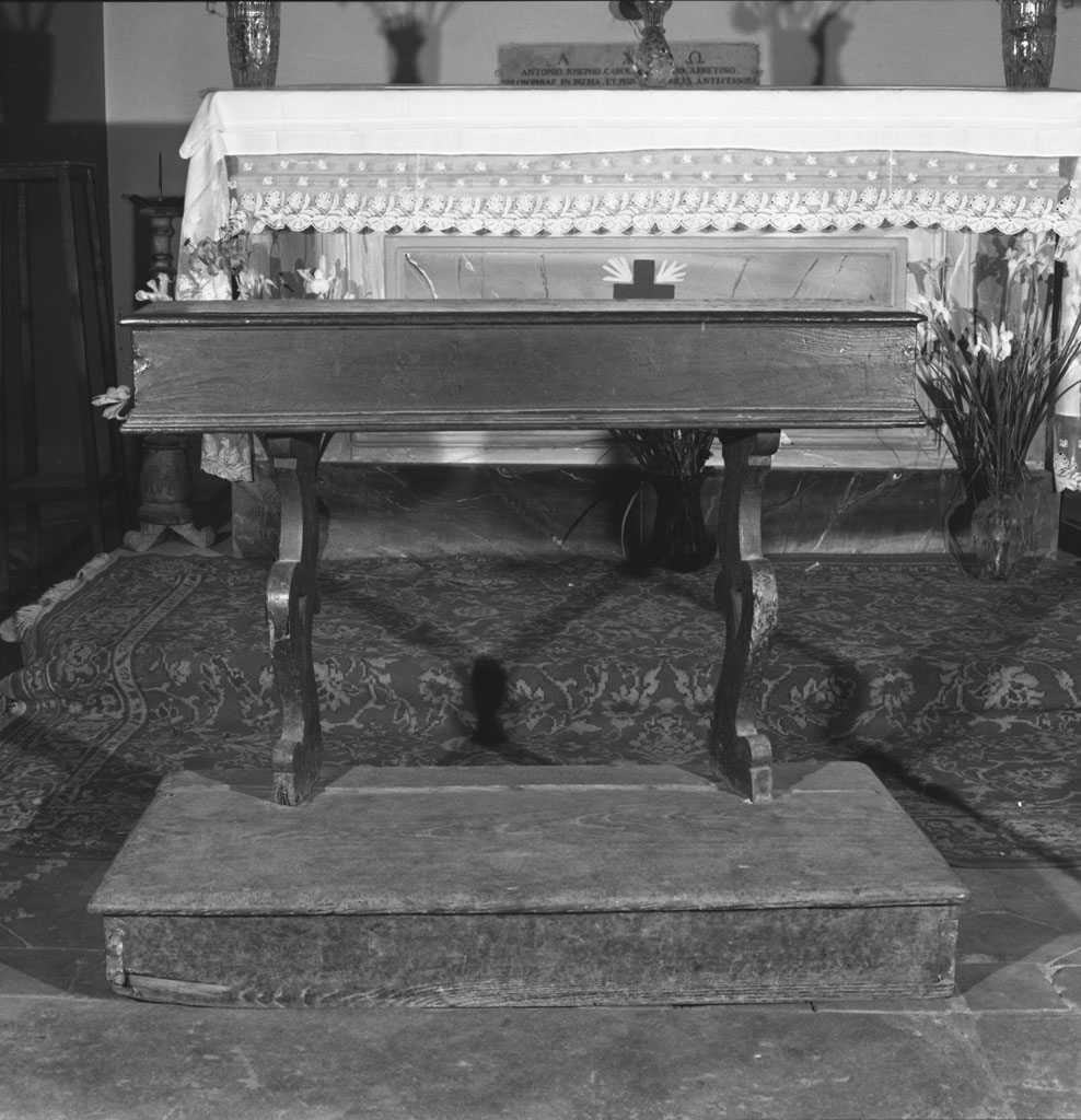 inginocchiatoio - a montanti sagomati - bottega toscana (seconda metà sec. XVIII)