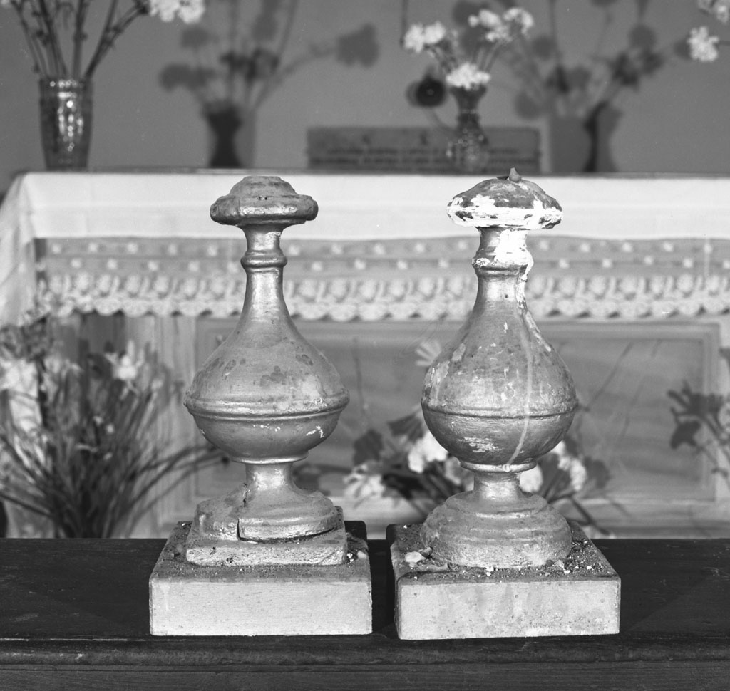 candeliere d'altare, coppia - bottega toscana (sec. XVII)