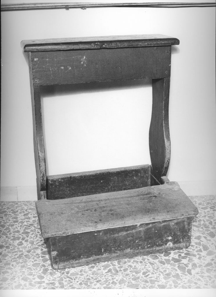 inginocchiatoio - a montanti sagomati - bottega toscana (fine sec. XIX)