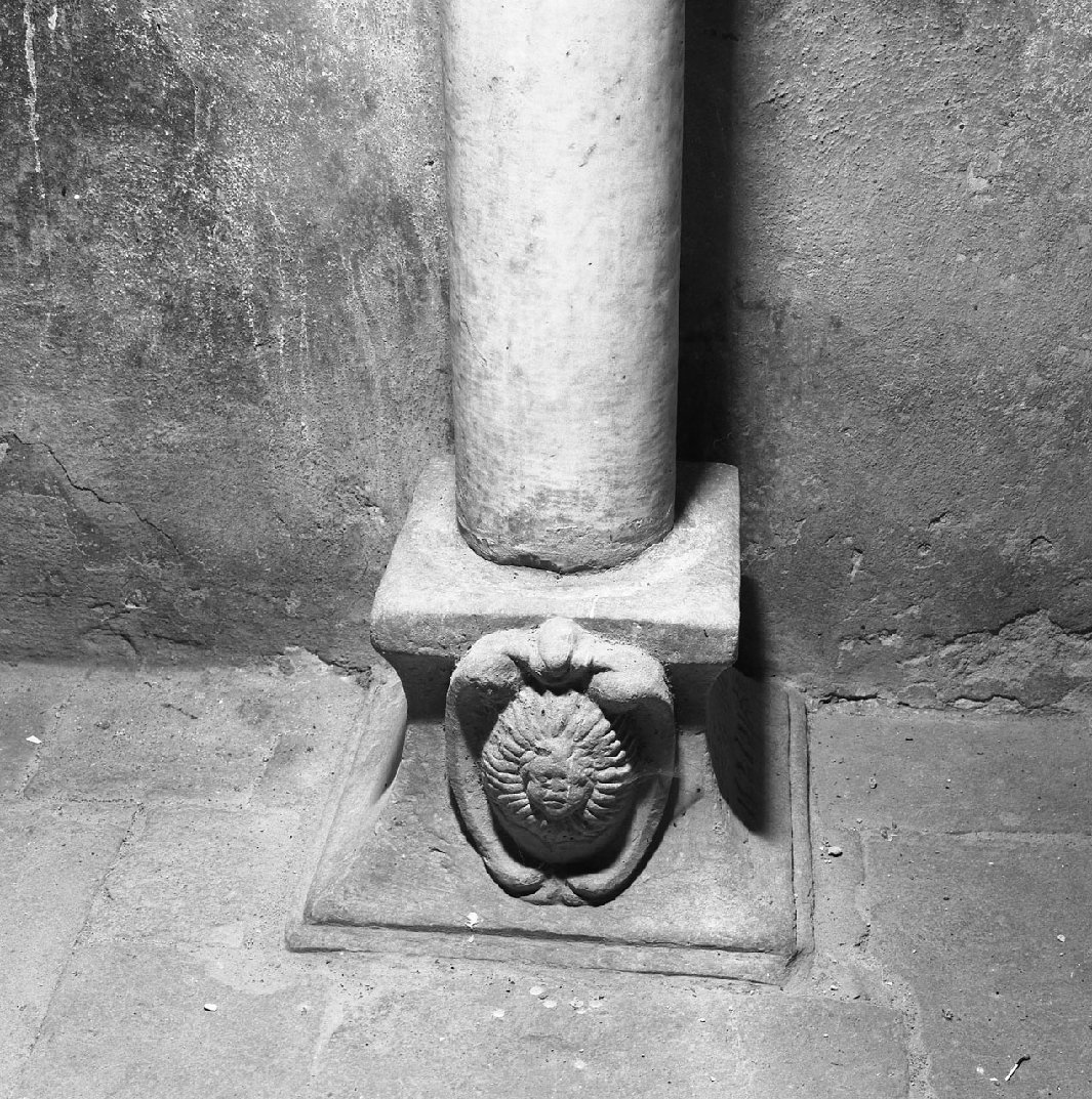 basamento - bottega toscana (sec. XVII)