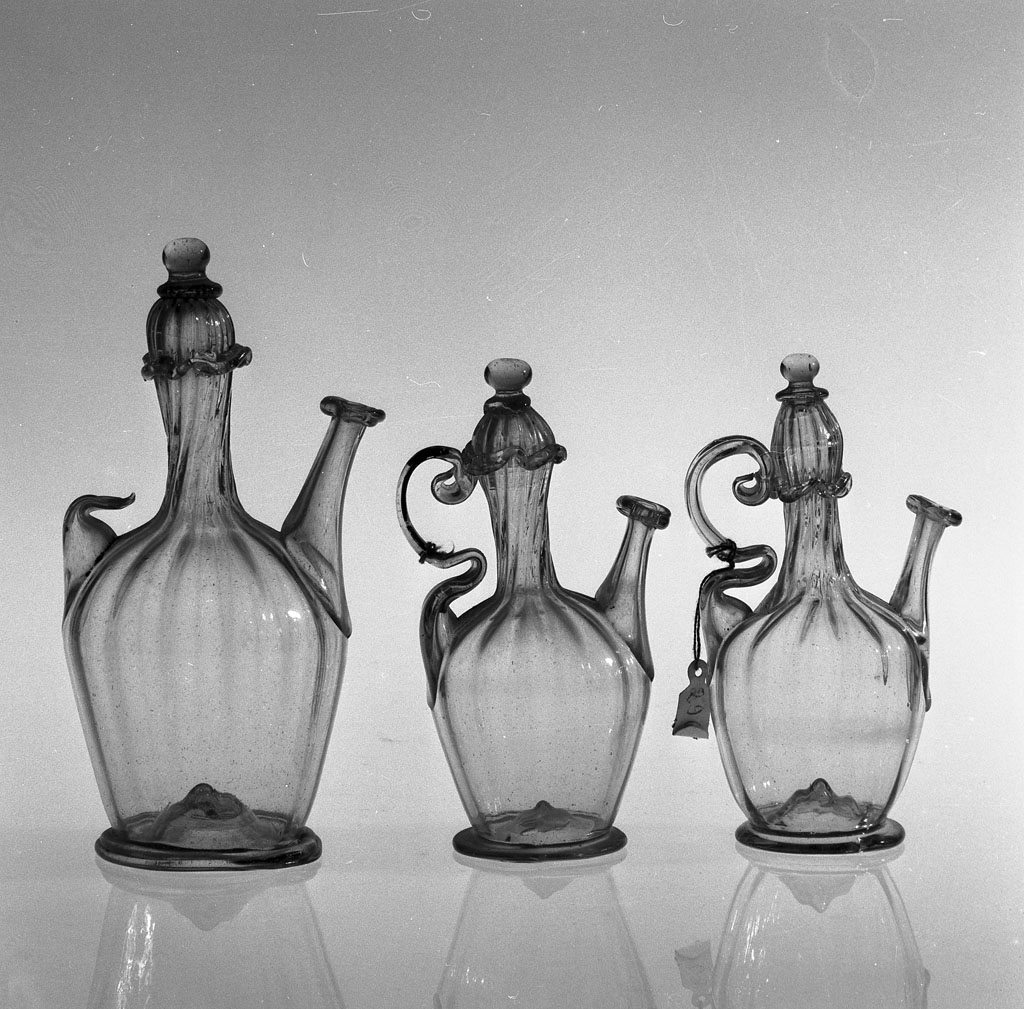 ampolline, serie - bottega toscana (fine/inizio secc. XVII/ XVIII)