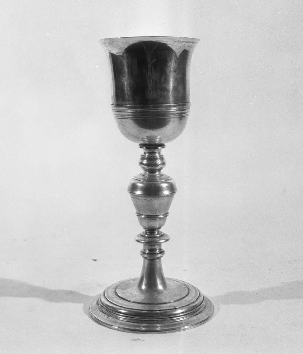 calice - bottega toscana (fine/inizio secc. XVII/ XVIII)