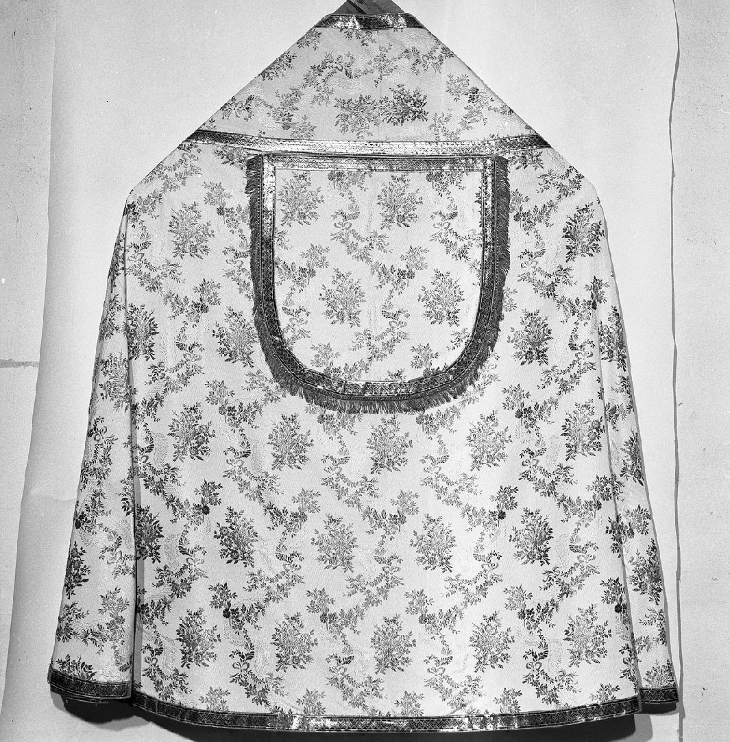 piviale - manifattura italiana (sec. XVIII)