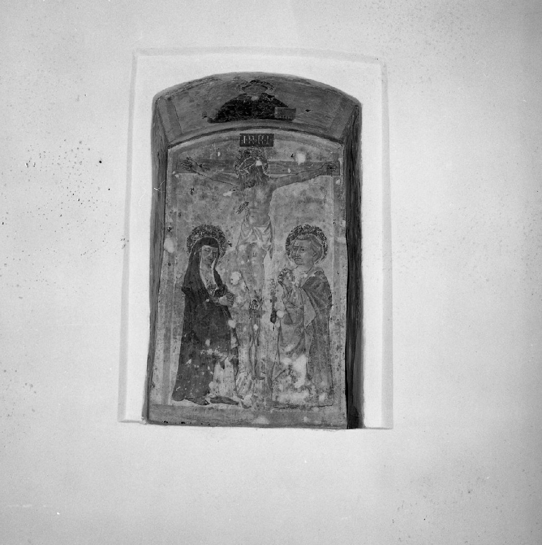 Crocifissione/ San Bartolomeo/ Santa Daria, crocifissione di Cristo (dipinto, opera isolata) - ambito aretino (metà sec. XVI)