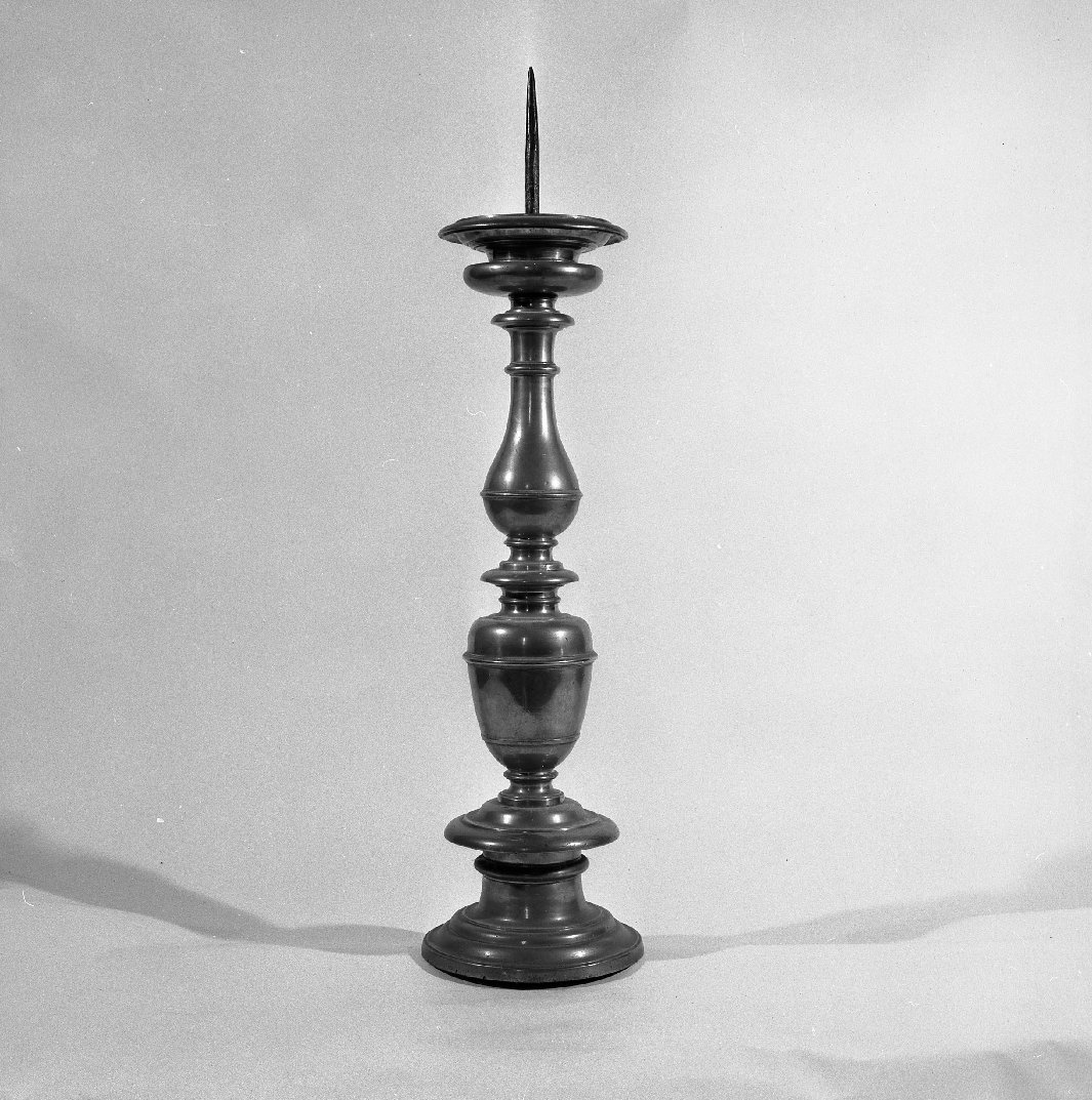 candeliere, serie - bottega toscana (fine sec. XVII)