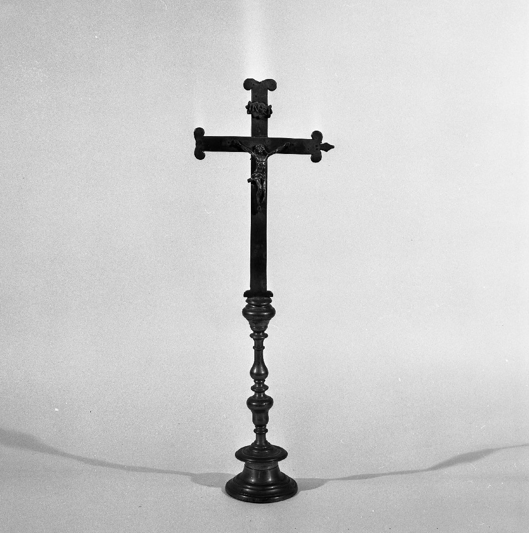 crocifisso - bottega toscana (fine/inizio secc. XVII/ XVIII)