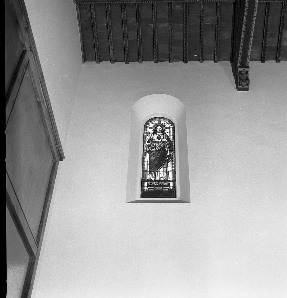 Sacro Cuore di Gesù (vetrata) - bottega toscana (sec. XX)