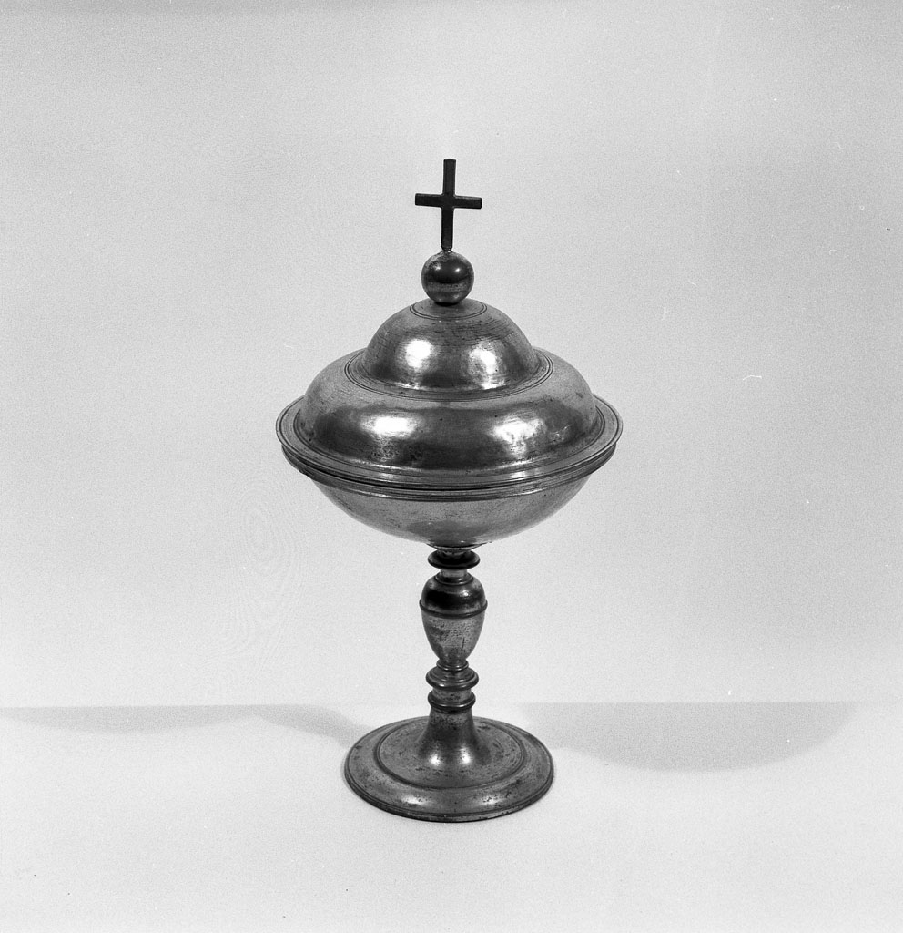 pisside - bottega italiana (fine sec. XIX)