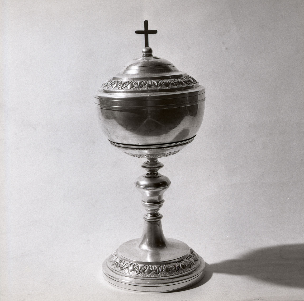 pisside - bottega toscana (fine/inizio secc. XIX/ XX)