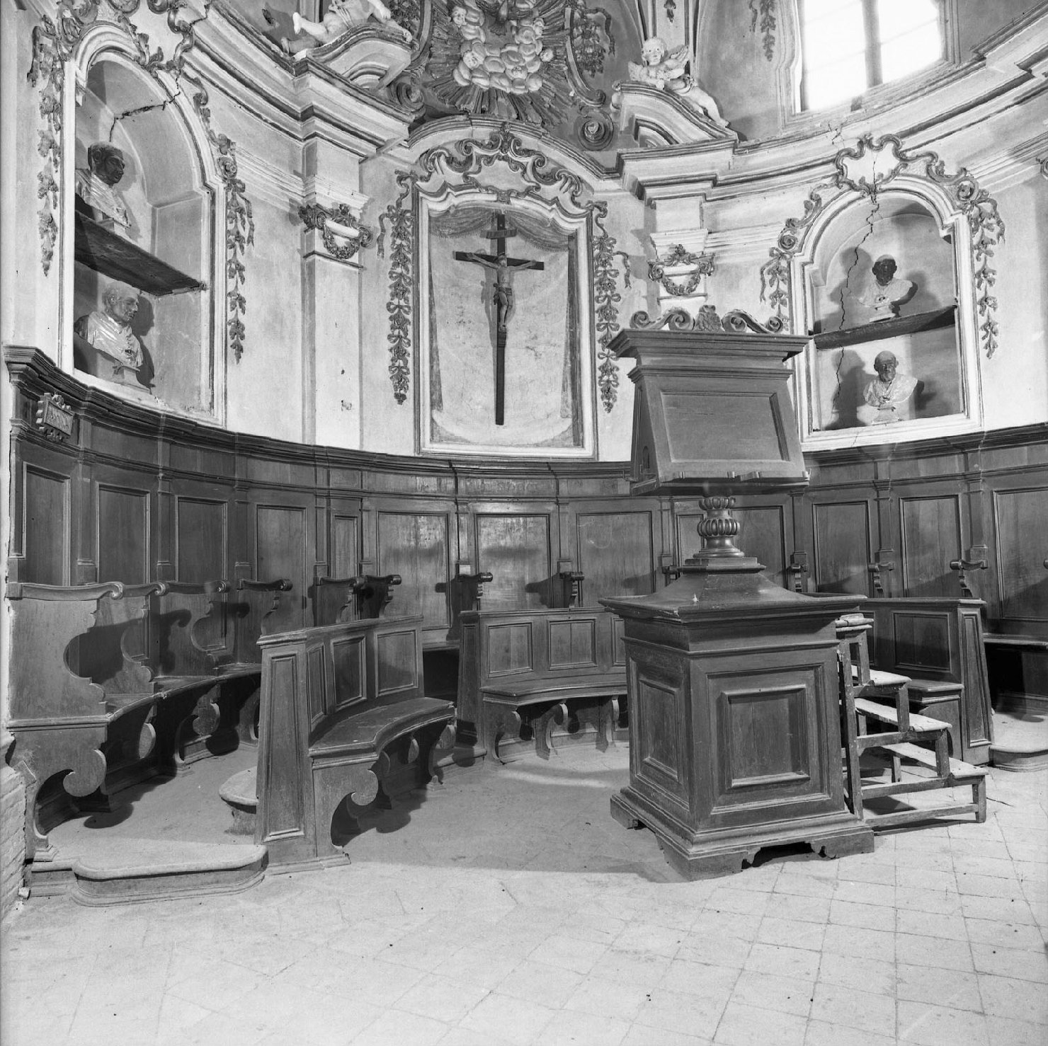 stalli del coro - bottega toscana (sec. XVIII)