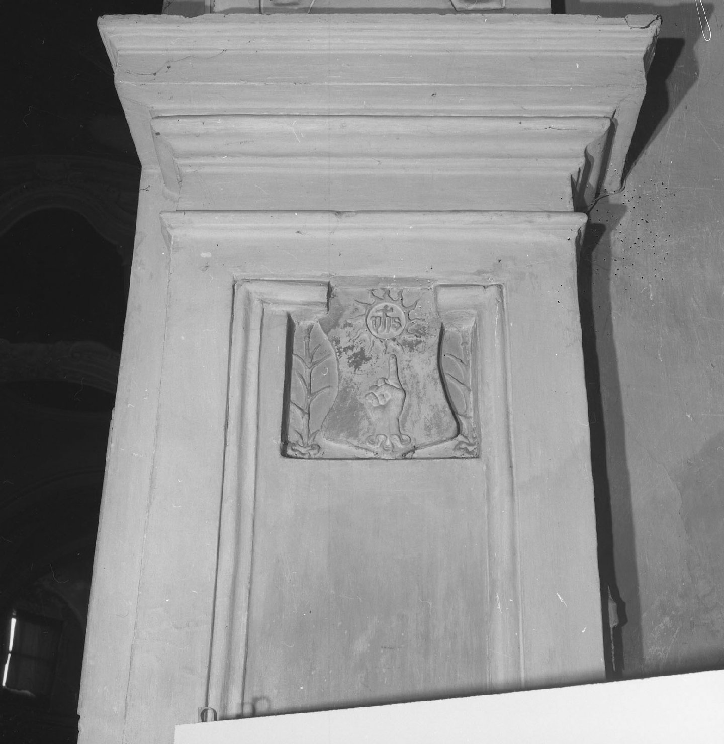 Stemma della famiglia Mannini (rilievo) - bottega toscana (sec. XV)