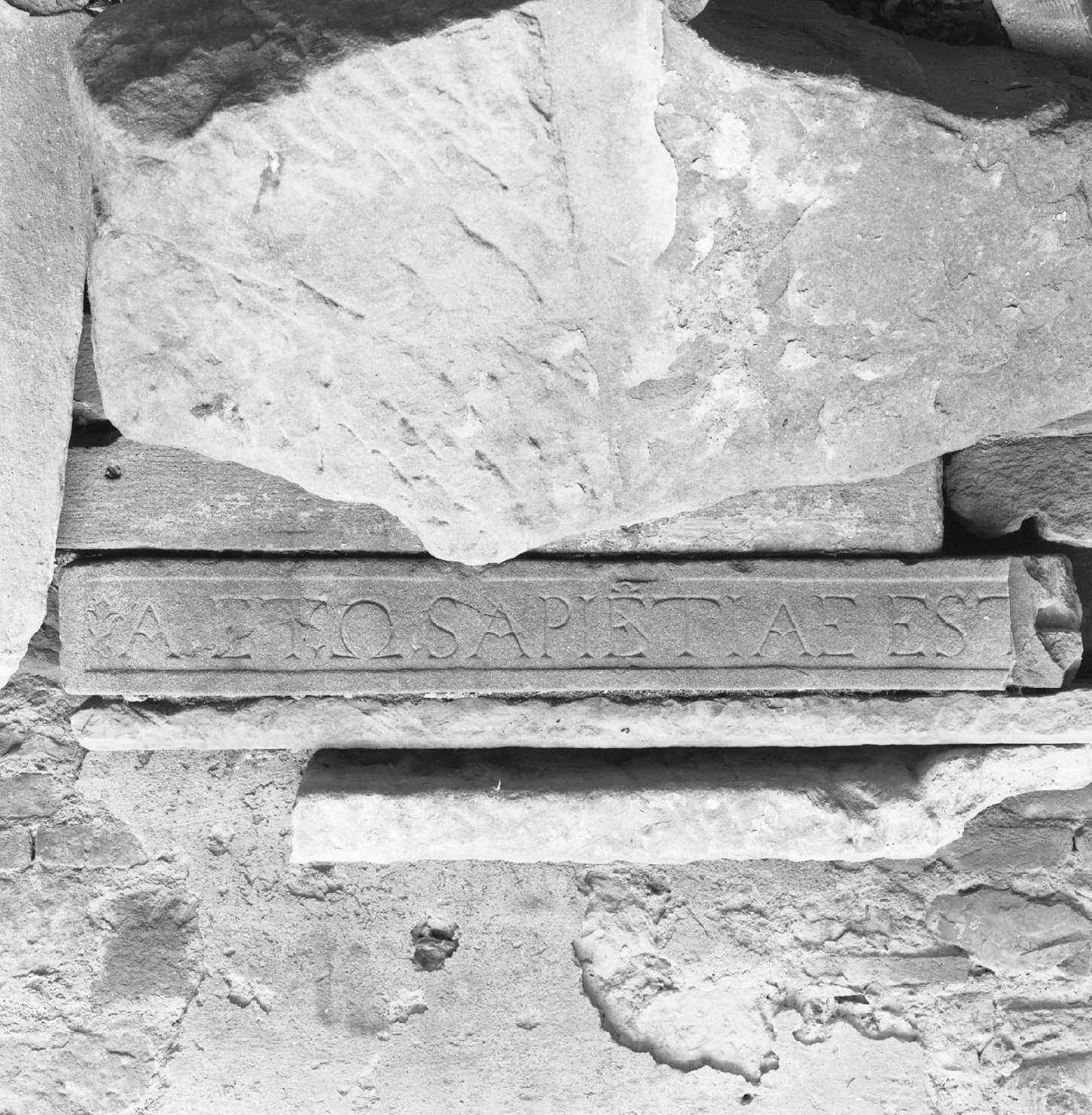 lapide - bottega toscana (seconda metà sec. XV)