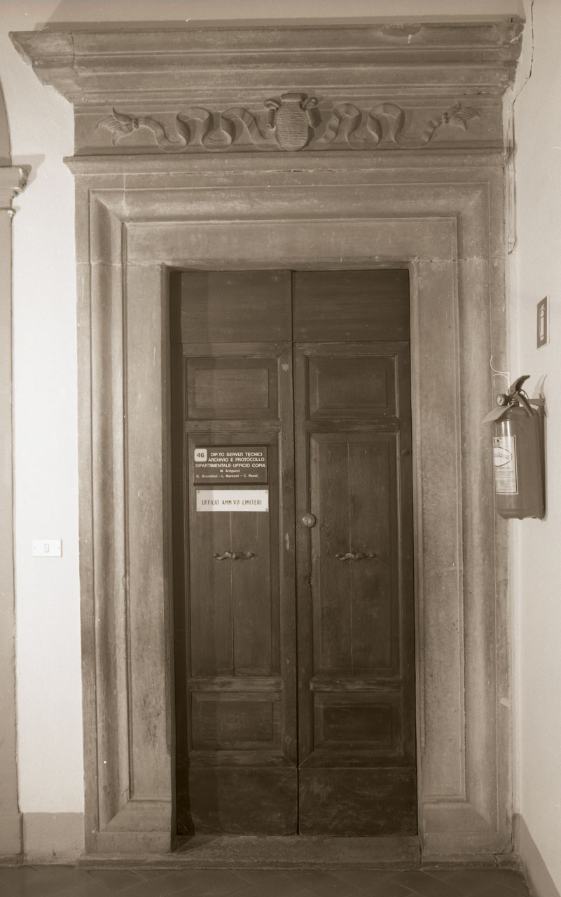 mostra di porta, opera isolata - bottega toscana (fine/inizio secc. XVI/ XVII)