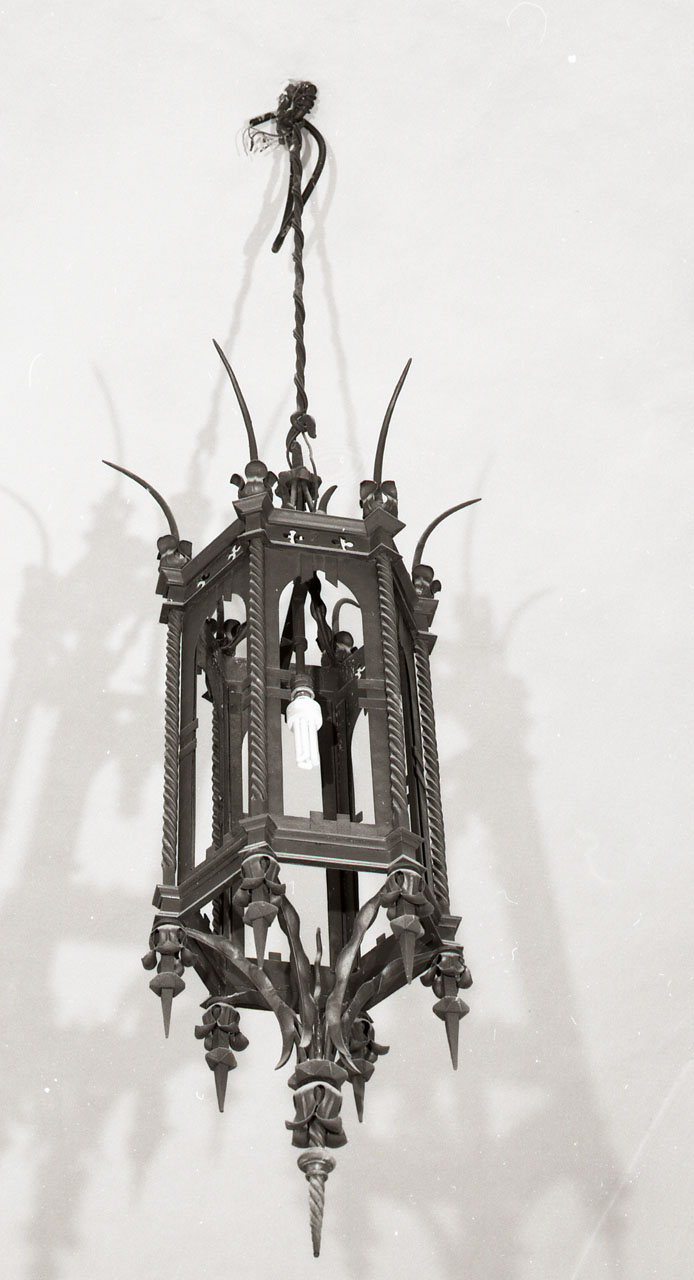 lampadario, opera isolata - bottega toscana (prima metà sec. XX)