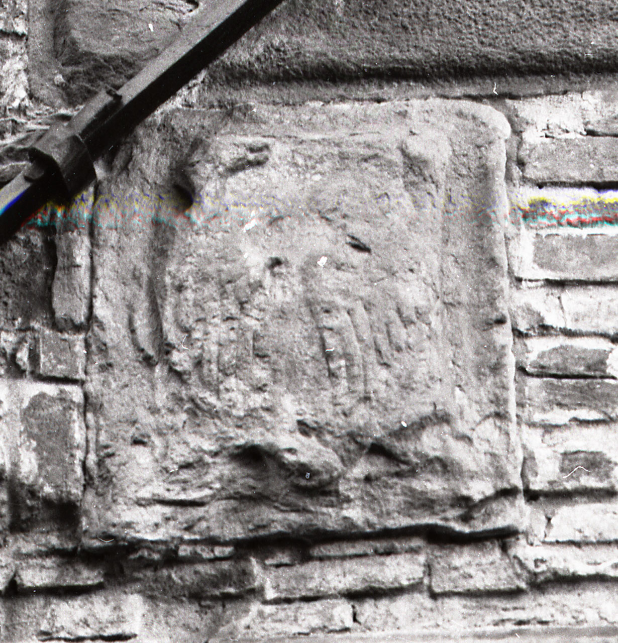 stemma gentilizio (scultura, opera isolata) - bottega toscana (fine/inizio secc. XIV/ XV)