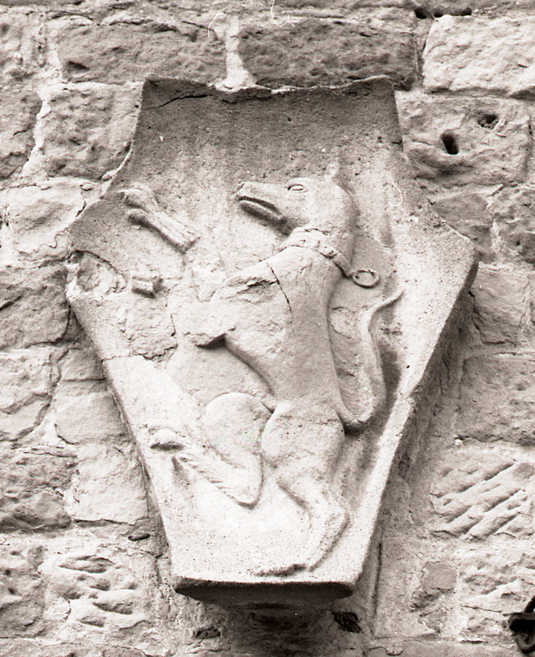 stemma gentilizio della famiglia Altoviti (scultura, opera isolata) - bottega toscana (fine/inizio secc. XV/ XVI)