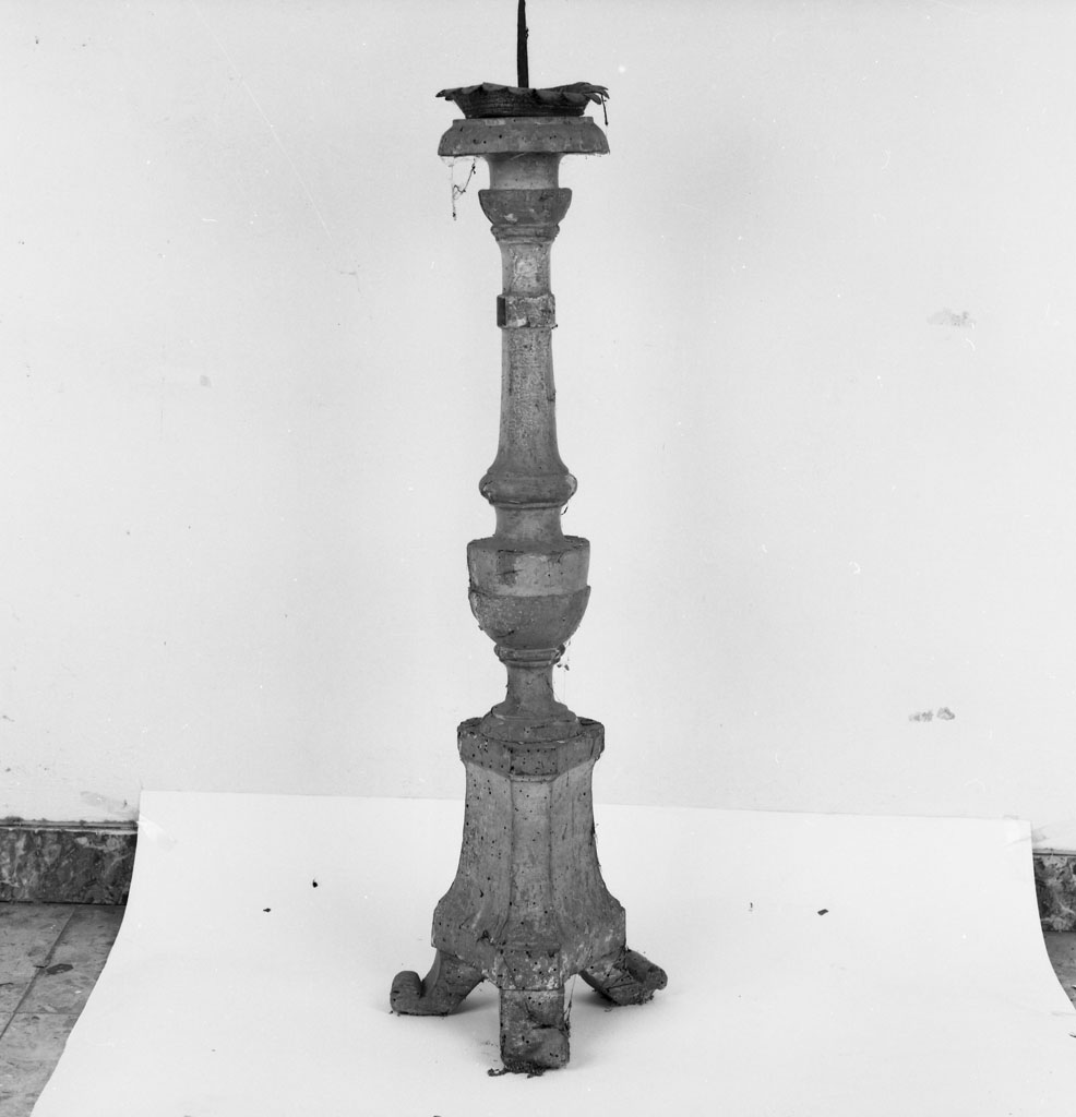 candeliere d'altare, serie - bottega toscana (seconda metà sec. XVIII)